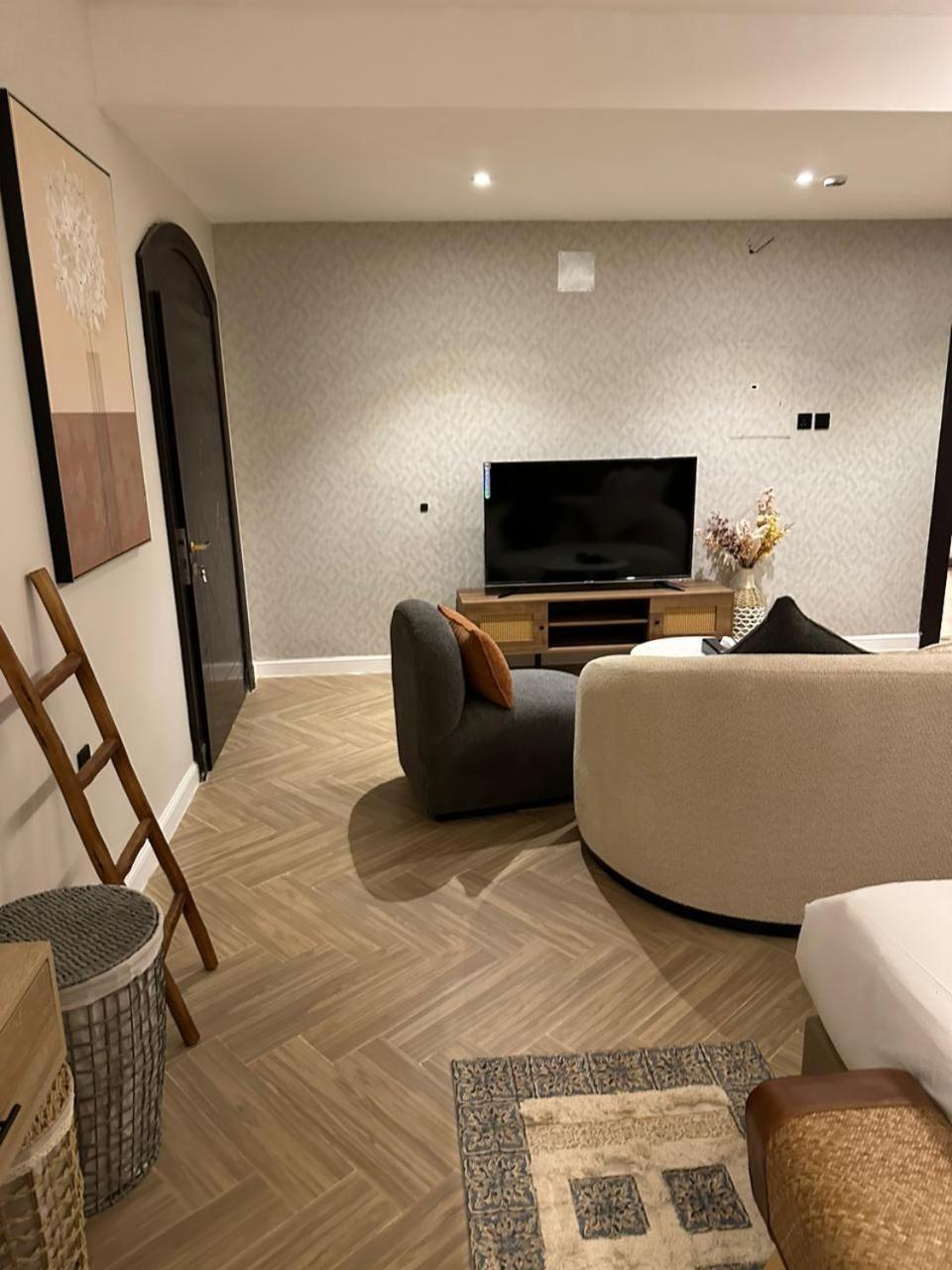 ال متعب سويتس المرسلات Aparthotel Riyadh Eksteriør bilde