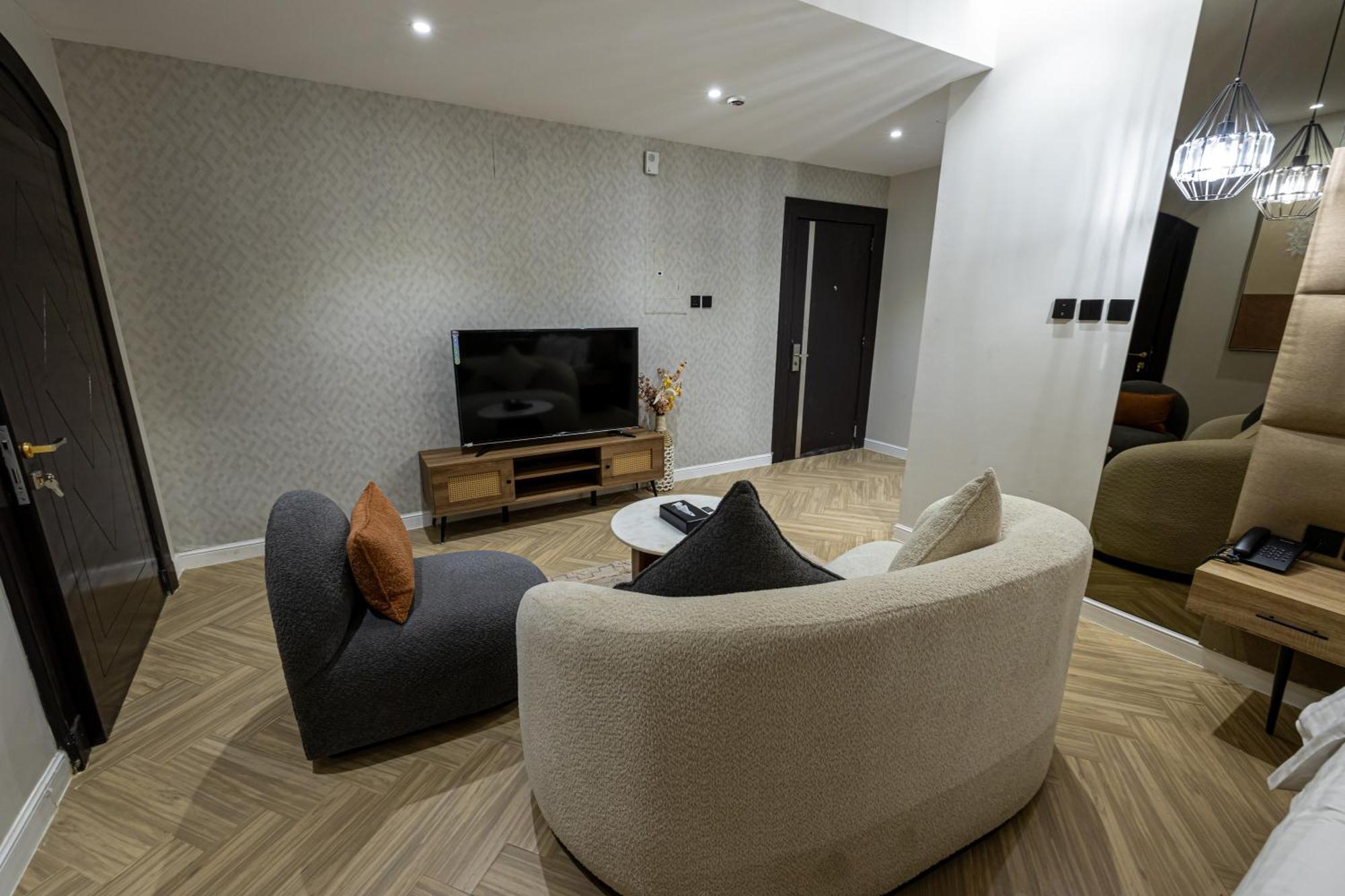 ال متعب سويتس المرسلات Aparthotel Riyadh Eksteriør bilde